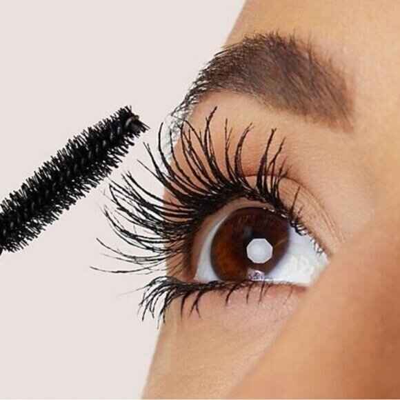 Tarte Lights, Camera, Lashes 4-in-1 Black Mascara In a purple tube W/ gift bag - Picture 6 of 9